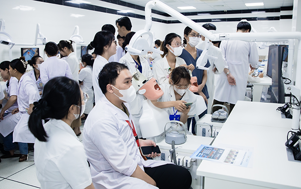 DTU Hosts the First Hands-On Workshop on "Basic Implant Placement" in Central Vietnam