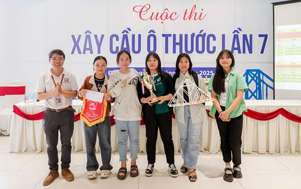 Cuộc thi “Xây cầu Ô Thước” lần thứ 7 tại Đại học Duy Tân