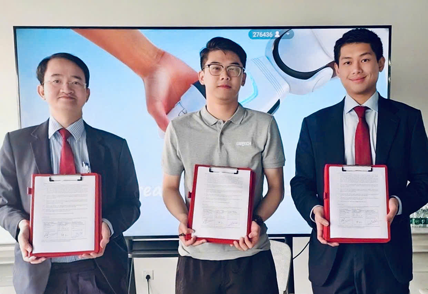 ĐẠI HỌC DUY TÂN KÝ KẾT HỢP TÁC CHIẾN LƯỢC VỚI UBTECH (TRUNG QUỐC) VÀ IPPTECH (VIỆT NAM): THÚC ĐẨY HỆ SINH THÁI GIÁO DỤC AI VÀ ROBOTICS TẠI VIỆT NAM