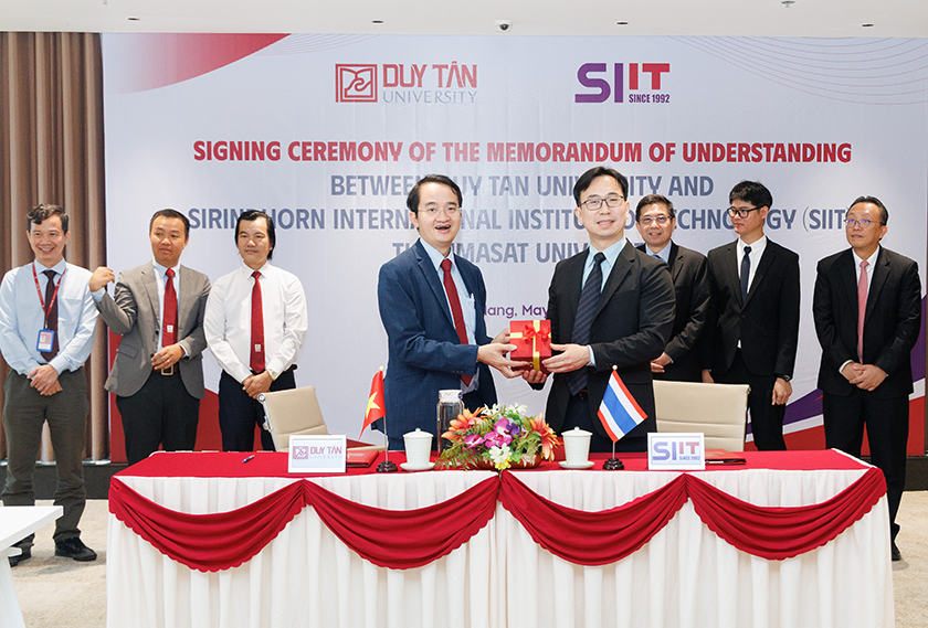 ĐH Duy Tân Ký kết hợp tác với Viện Công nghệ Quốc tế Sirindhorn 