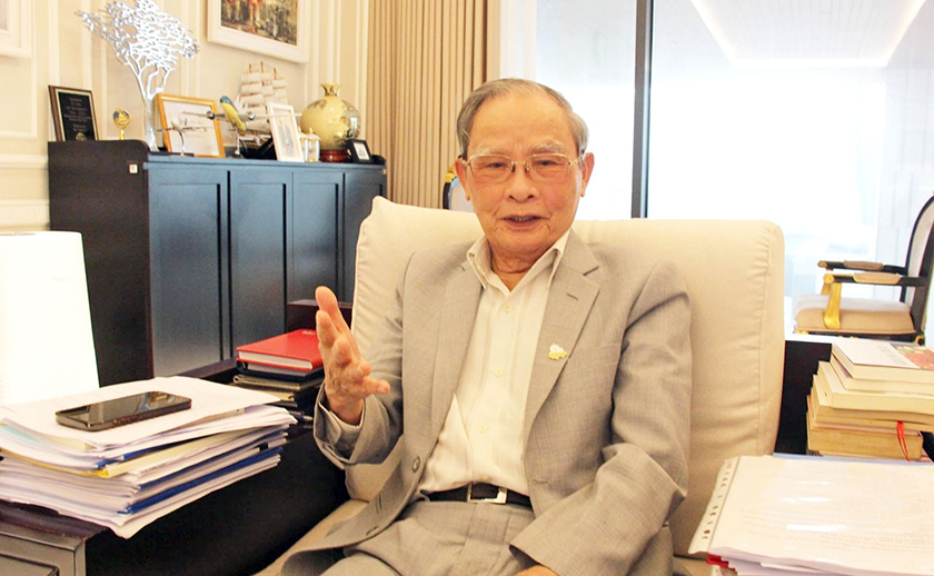 Nhà giáo ưu tú, Anh hùng Lao động Lê Công Cơ