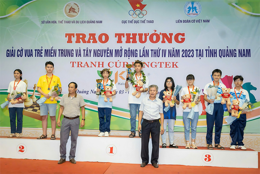 Nữ Kỳ thủ Cờ vua với nhiều Huy chương Vàng đến DTU học Bác sĩ Đa khoa