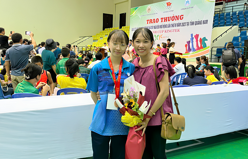 Nữ Kỳ thủ Cờ vua với nhiều Huy chương Vàng đến DTU học Bác sĩ Đa khoa