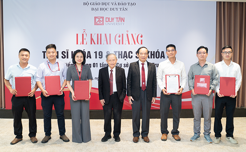 Đại học Duy Tân Khai giảng Thạc sĩ K32 và Tiến sĩ K19