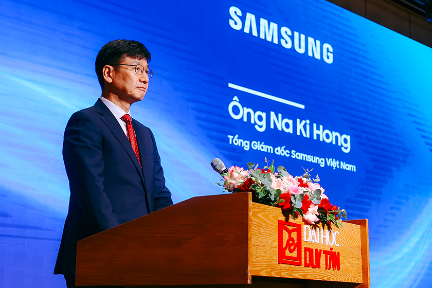 TGĐ Samsung Việt Nam tại lễ ra mắt Trường Trí tuệ nhân tạo & Thông tin