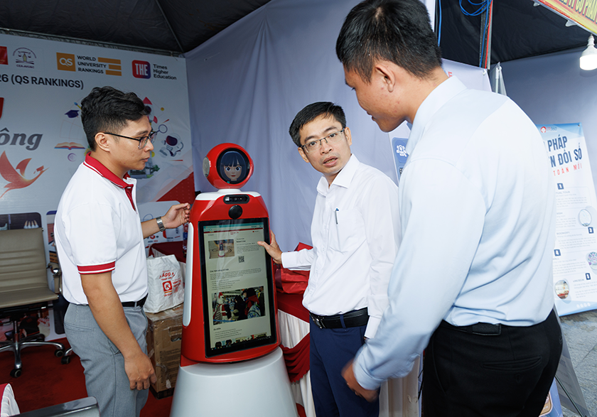 ĐH Duy Tân đồng hành cùng Ngày hội Chuyển đổi số Phường Hòa cường 2026