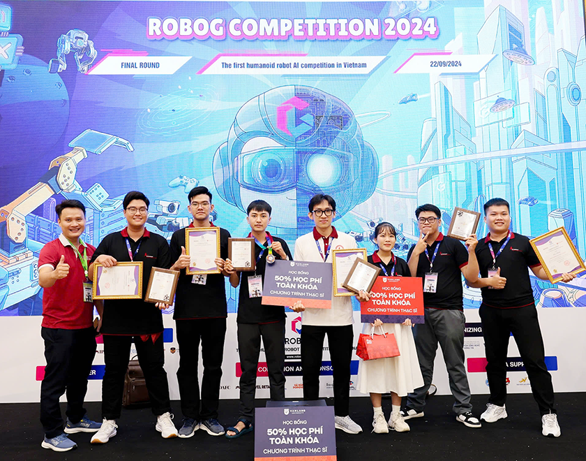 Sinh viên ĐH Duy Tân vào Chung kết thế giới ROBOG 2-2025 tại Trung Quốc