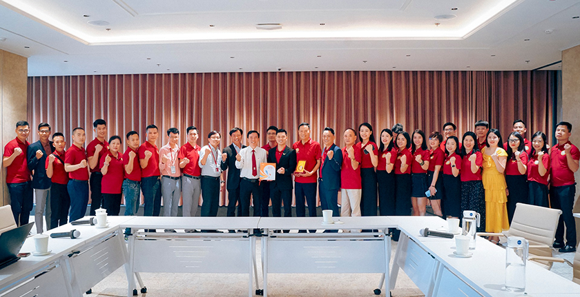Đại học Duy Tân làm việc với Hiệp hội Doanh nghiệp Thành phố Thanh Hóa