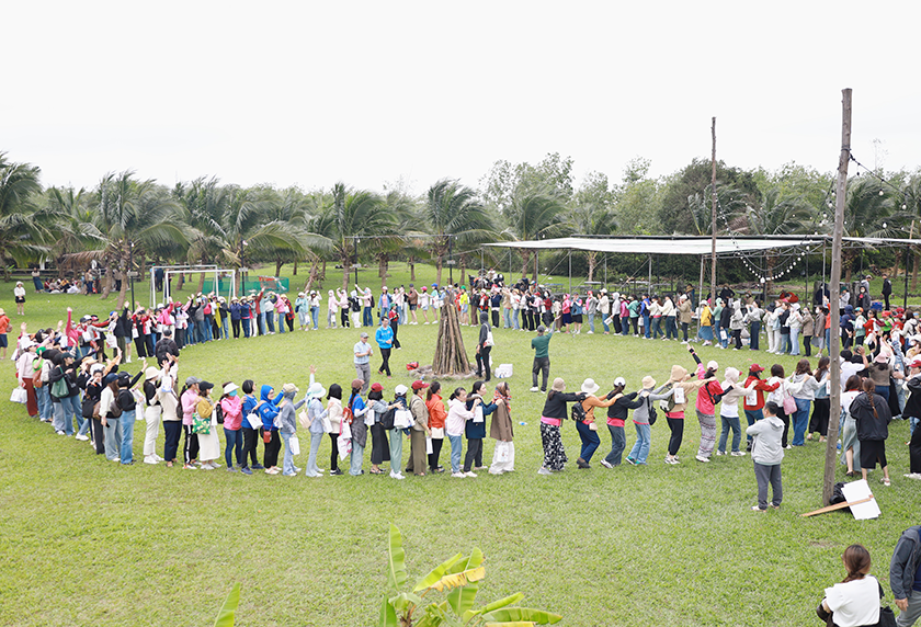 Một ngày 8/3 trọn vẹn cho nữ cán bộ, giảng viên Đại học Duy Tân