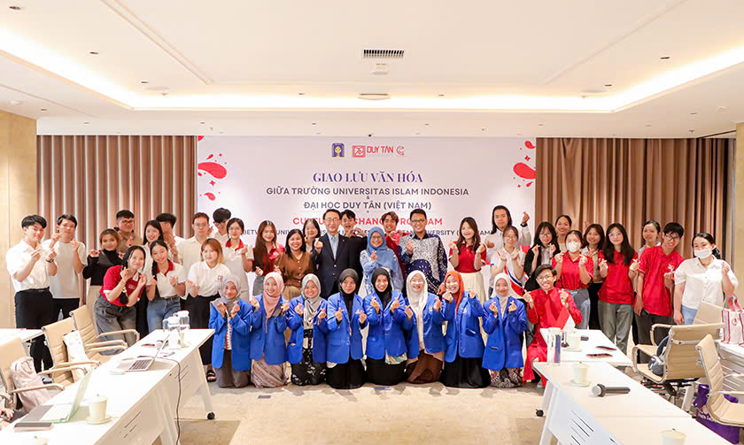 Chương trình Giao lưu Văn hóa gữa Đại học Duy Tân và Trường Universitas Islam Indonesia
