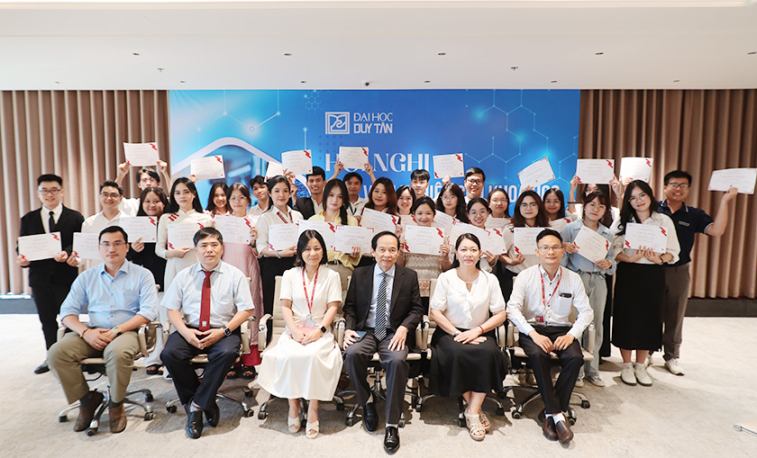 Hội nghị Sinh viên Nghiên cứu Khoa học Đại học Duy Tân 2025