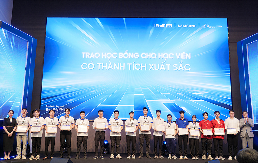 Sinh viên ÐH Duy Tân giành gi?i Nh?t l?n th? 3 liên ti?p t?i Samsung Innovation Campus (SIC) nam 2025