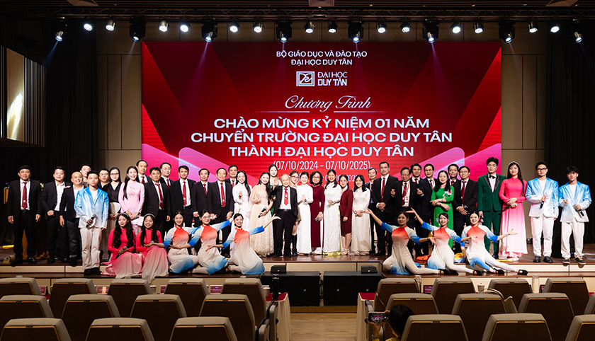 Chương trình Chào mừng kỷ niệm 01 năm chuyển Trường Đại học Duy Tân thành Đại học Duy Tân