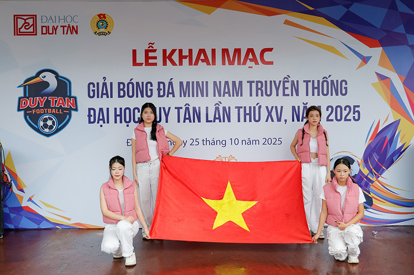 Giải Bóng đá mini nam truyền thống ĐH Duy Tân lần thứ 15 năm 2025 chính thức khởi tranh