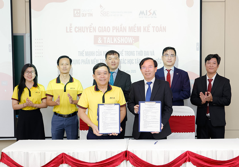 Công ty C? ph?n Misa chuy?n giao nhi?u ph?n m?m k? toán m?i nh?t cho DTU