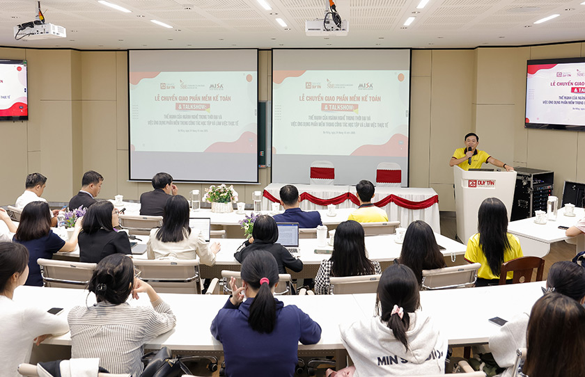 Công ty C? ph?n Misa chuy?n giao nhi?u ph?n m?m k? toán m?i nh?t cho DTU