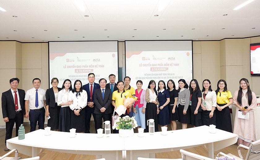 Công ty C? ph?n Misa chuy?n giao nhi?u ph?n m?m k? toán m?i nh?t cho DTU