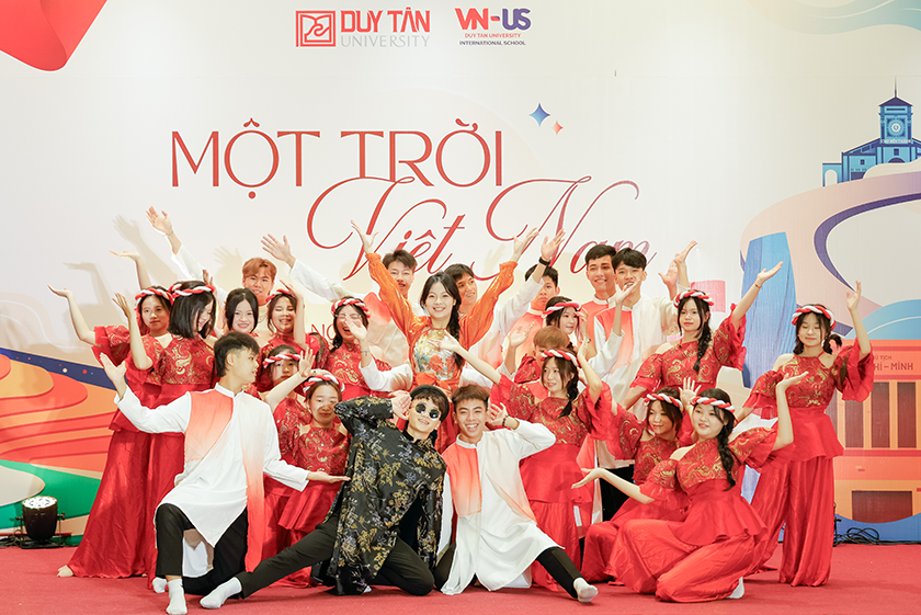 Chào đón Tân Sinh viên K31 I-Zone cùng khoa Đào tạo Quốc tế