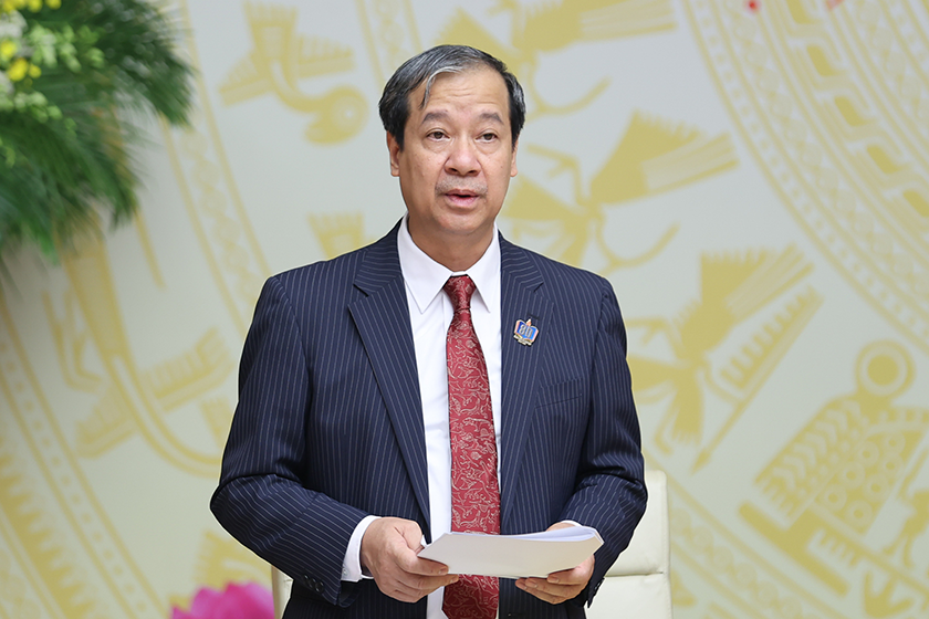 Bộ trưởng Bộ Giáo dục và Đào tạo Nguyễn Kim Sơn phát biểu tại buổi gặp mặt