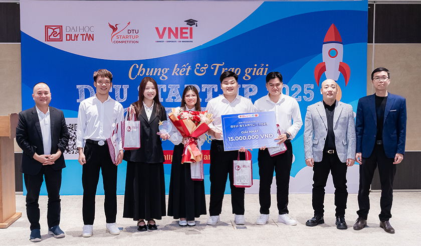 Đội EcoConcrete với dự án “Bê tông xanh cho tương lai xây dựng”