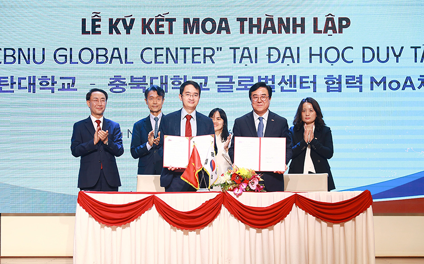 Sinh viên Chương trình 3+2 của DTU với ĐH Quốc gia Chungbuk nhận Học bổng Cambridge