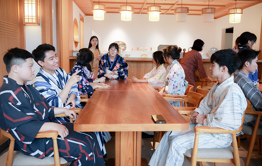 Chương trình Giao lưu Văn hóa Nhật Bản với Chủ đề “Trải nghiệm Trà đạo và Mặc Yukata”