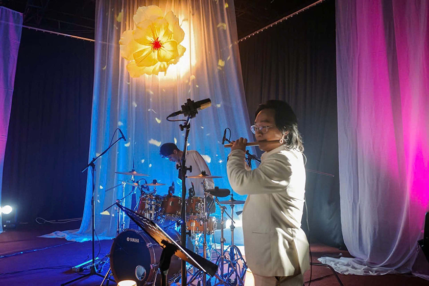 Đại học Duy Tân cung chúc Tân Xuân với MV 'Đón Xuân'