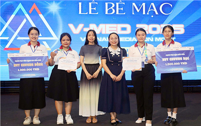 SV Luật ĐH Duy Tân giành Huy chương Bạc và Đồng Cuộc thi Hòa giải Thương mại Việt Nam 2025