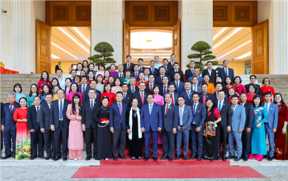 Thủ tướng Chính phủ gặp mặt đại diện các nhà giáo tiêu biểu nhân Ngày Nhà giáo Việt Nam 20/11