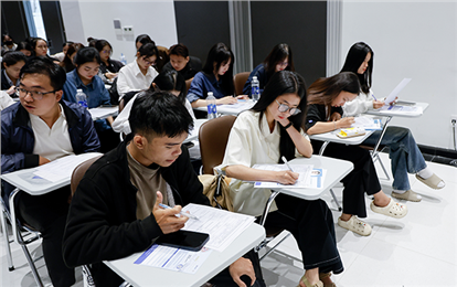 Công ty TNHH Điện khí Quốc Quang (Việt Nam) giao lưu và tuyển dụng SV Khoa Tiếng Trung