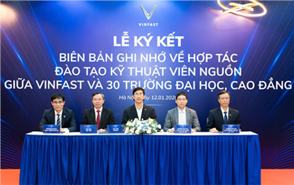 VinFast đồng hành cùng Đại học Duy Tân đào tạo kỹ sư Ô tô điện