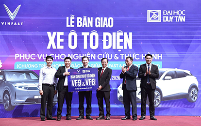 Đại học Duy Tân tiếp nhận ô tô điện VinFast phục vụ giảng dạy và nghiên cứu
