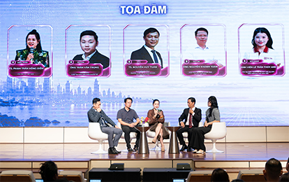 Diễn đàn “Sinh viên vượt giới hạn số” - Khởi động Cuộc thi Sinh viên Kinh doanh số 2026 tại Đại học Duy Tân