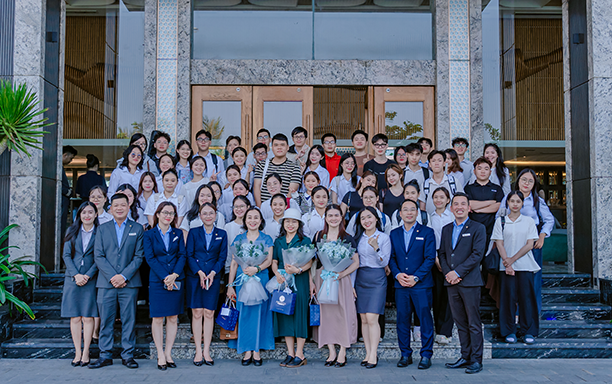 Sinh viên Đại học Duy Tân Trải nghiệm Thực tế tại PENINSULA Hotel Đà Nẵng