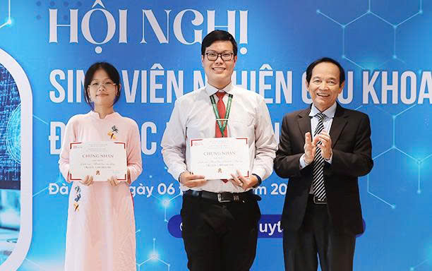 Hội nghị Sinh viên Nghiên cứu Khoa học Đại học Duy Tân 2025