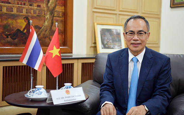 Nguyên Đại sứ VN làm Trưởng Khoa Quan hệ quốc tế & Quan hệ công chúng, ĐH Duy Tân