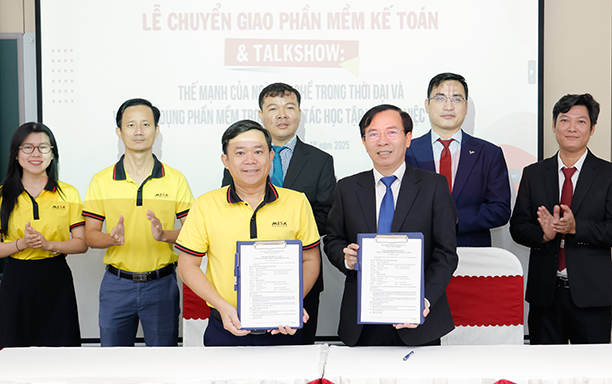 Môi trường học tập sáng tạo xây dựng Thương hiệu cá nhân cho sinh viên Kinh tế - Quản trị ở DTU