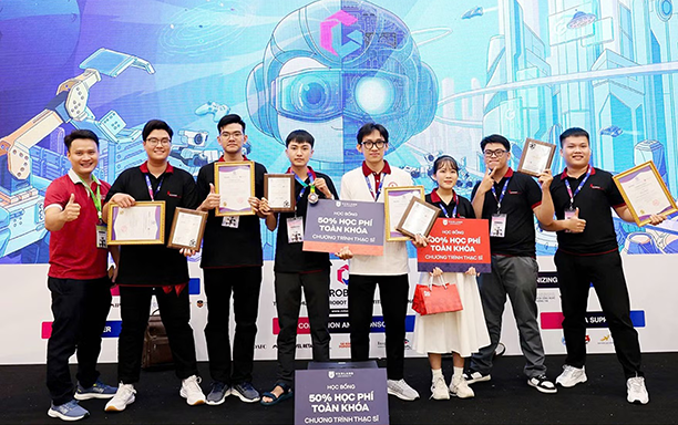 Sinh viên IT ĐH Duy Tân ghi dấu ấn vượt trội trên Không gian Số