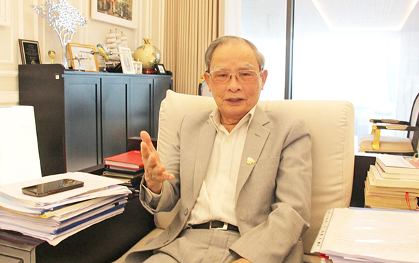 Hero of Labor and Distinguished Teacher Le Cong Co: “Young people should see AI as an opportunity to master technology”