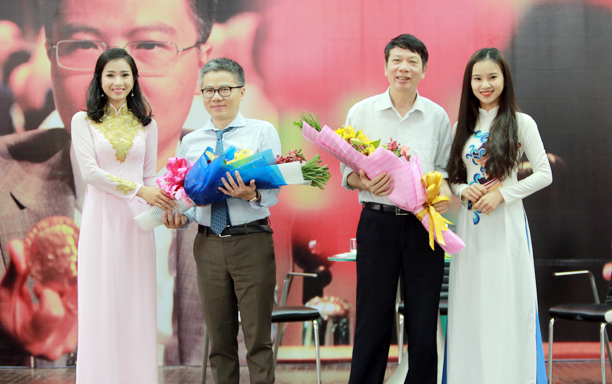 Giáo sư Ngô Bảo Châu: Xã hội còn nặng về Bằng cấp và Hư danh