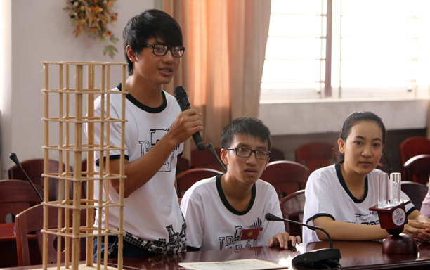 DTU giành chiến thắng Cuộc thi “Thiết kế mô hình nhà chống động đất”