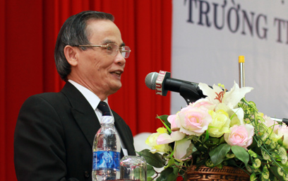 Tri ân quá khứ