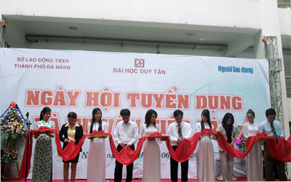 Sinh viên Duy tân và cơ hội nghề nghiệp