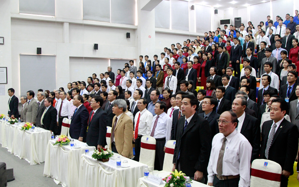 Đại học Duy Tân đón Huân chương Lao động hạng Nhì